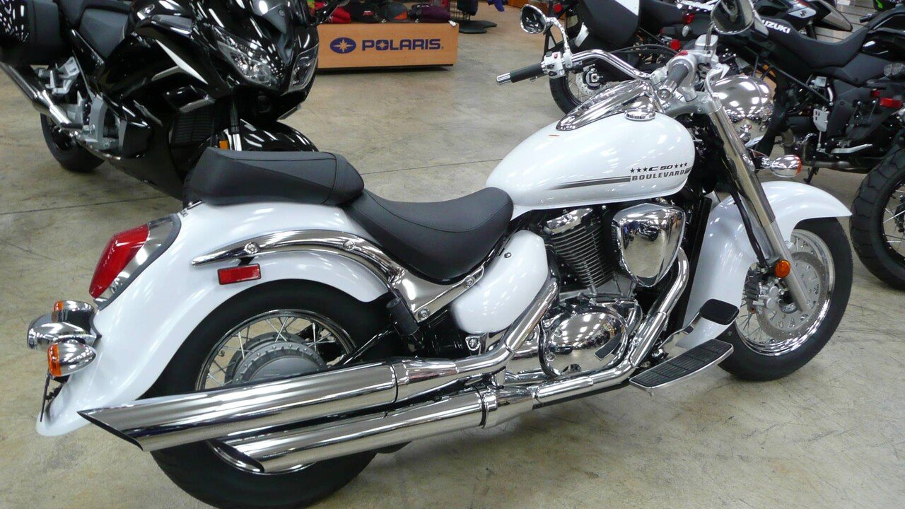 suzuki 800 boulevard